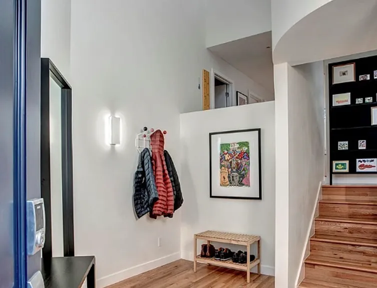 8315 NE Juanita Dr — Photo 2
