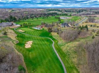 325 White Eagle Rd, Hudson, WI 54016