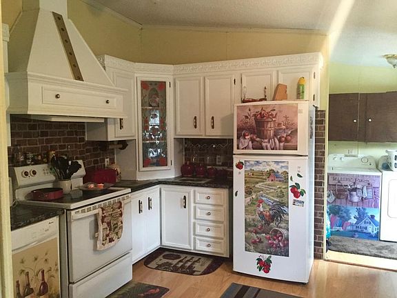 5th image of 6030 Brown Ln