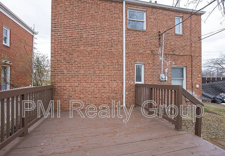 645 Babbitt Rd — Photo 22