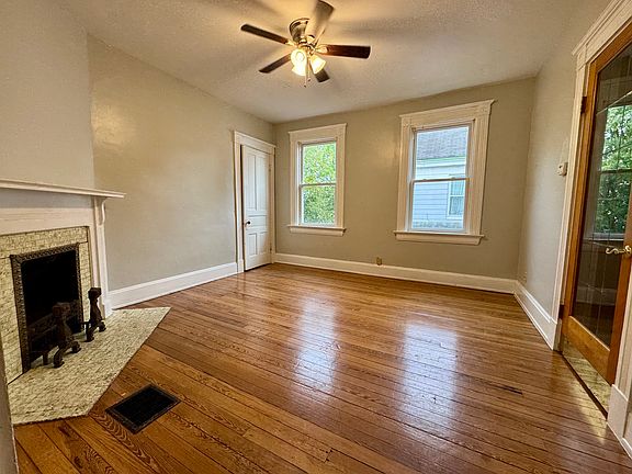 2nd image of 2220 Jefferson Ave #2