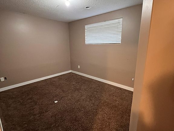 3rd image of 2065 Elliott St #B
