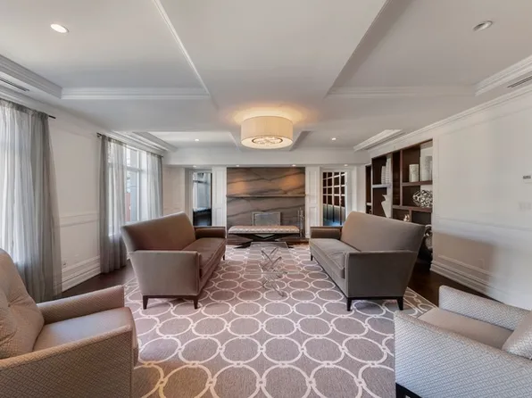 535 West End Avenue 15 image 3 of 11