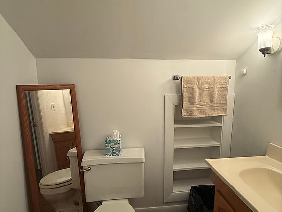 4th image of 113 Alden St