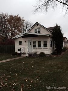 19485 Eastwood Dr, Harper Woods, MI, 48225