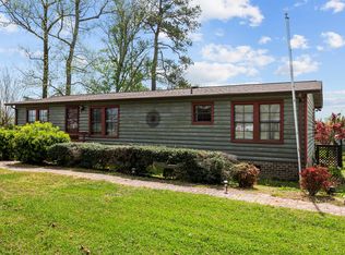 183 Academy Heights Rd, Kinston, NC 28504