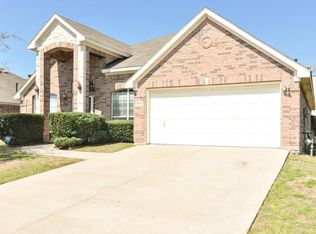 4015 Alamo Dr, Mansfield, TX 76063
