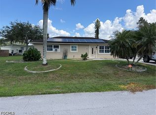 1398 Sunrise Dr, North Fort Myers, FL 33917