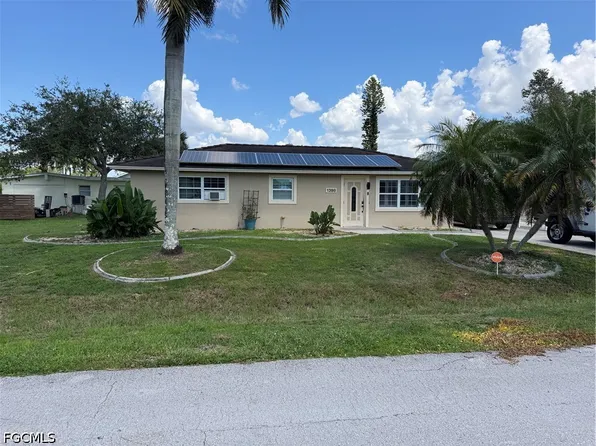1398 Sunrise Dr, North Fort Myers, FL 33917