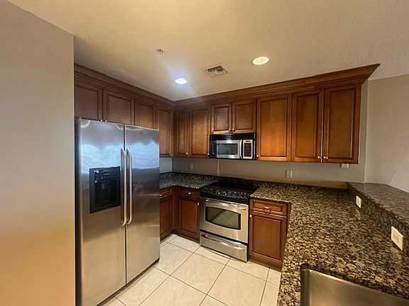 5th image of 1478 Riverplace Blvd APT 1904
