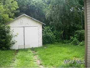 2nd image of 804 Garfield St