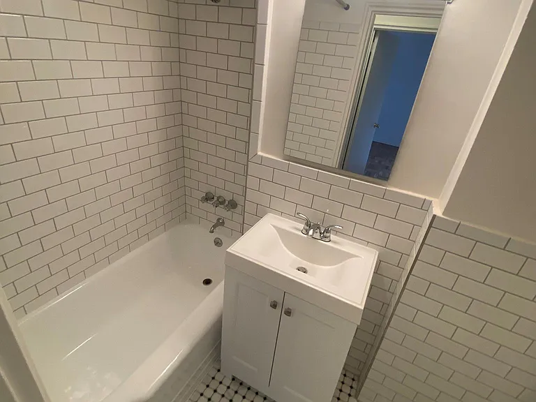 Pelham Hall — Photo 15