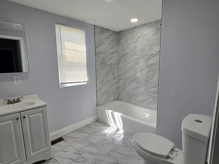 1722 1/2 W Juniata St — Photo 3