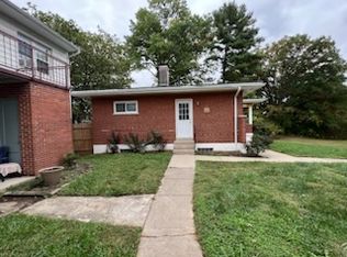 121 Farragut Rd, Cincinnati, OH 45218