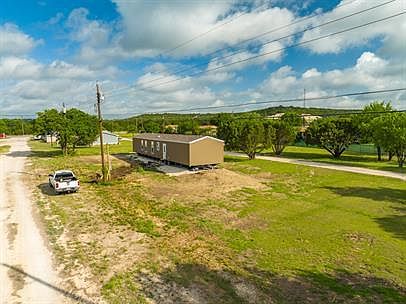 4th image of 3037 Barr Ln