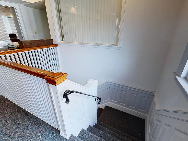 38 Trumbull St — Photo 42