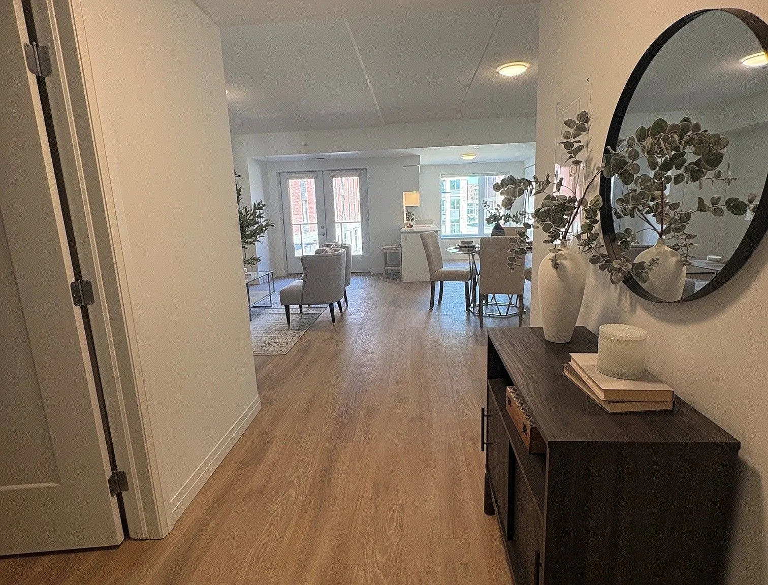3 bed, $2,860 — Photo 4