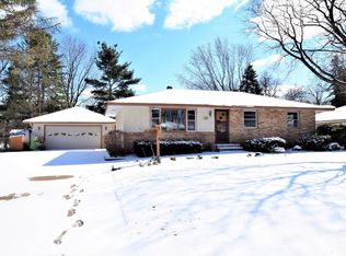 266 69th Ave NE, Fridley, MN 55432