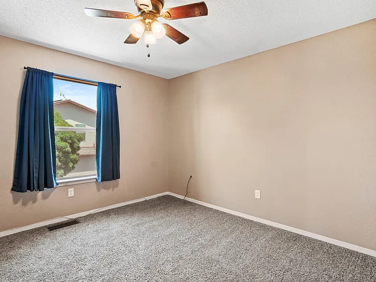 5905 Redstone Mesa Ct — Photo 26