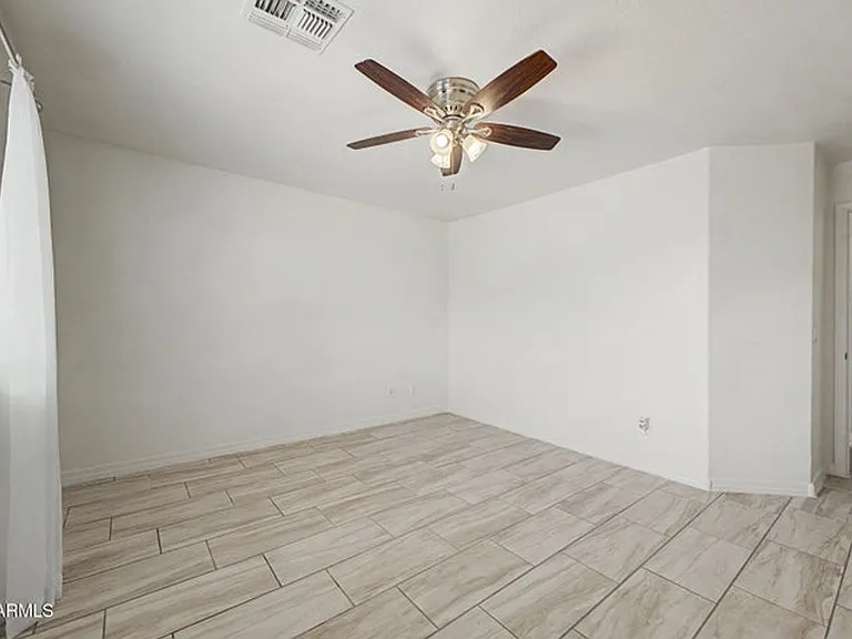 8563 W Mission Ln — Photo 11