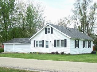 2430 Emlong St, Joliet, IL 60435