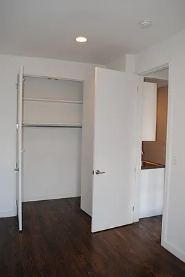 Rented by Urban Ambiance | media 9