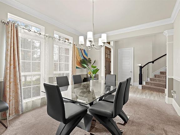 2nd image of 1606 Stuart Drive