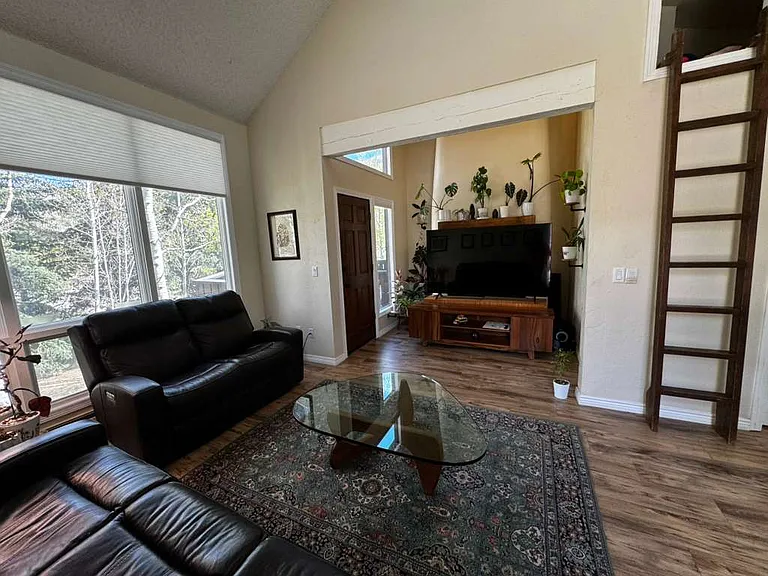 864 Spruce Ct #A — Photo 6