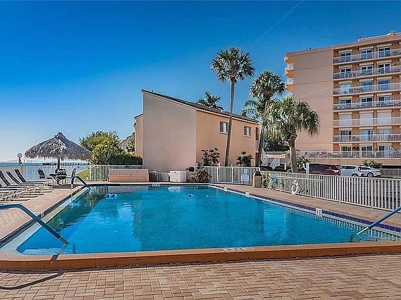 3rd image of 7400 Sunshine Skyway Ln S APT 115