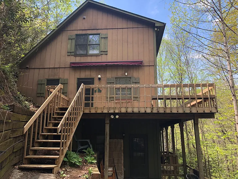 341 Yale Rd — Photo 17