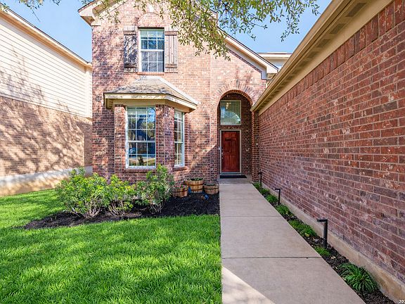 2nd image of 4702 Thomas Rusk