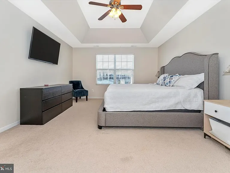 23200 Shaws Tavern Ct — Photo 24