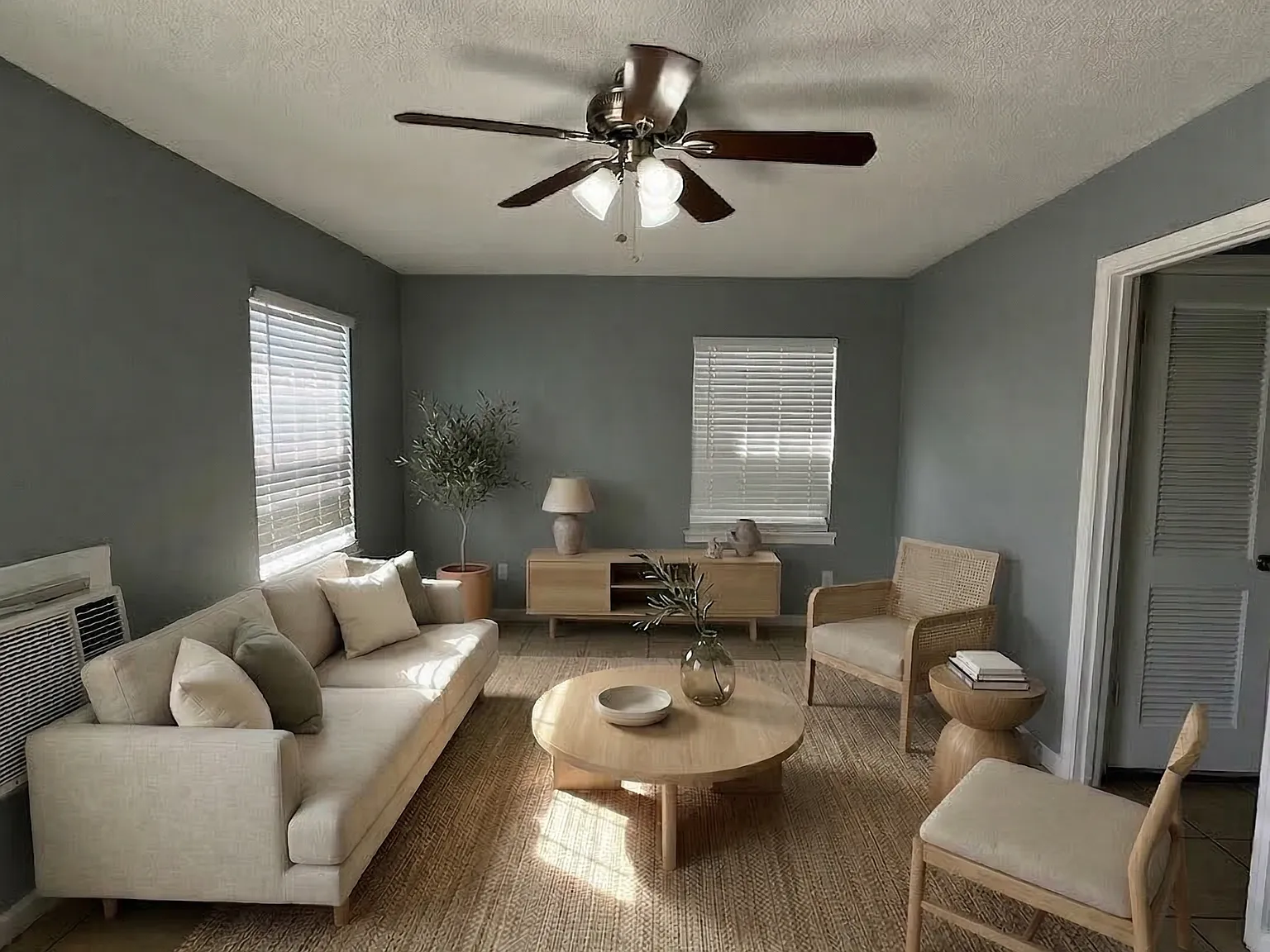 4315 Jack St — Photo 1