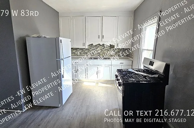 2179 W 83rd St — Photo 20