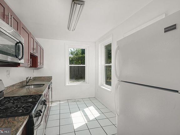 5th image of 4325 Dexter St