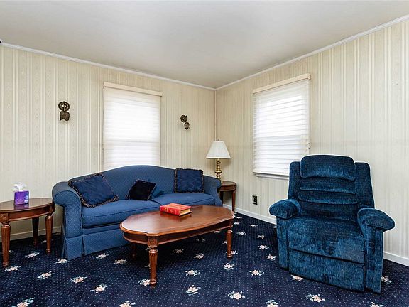 3rd image of 30 Exford Pl