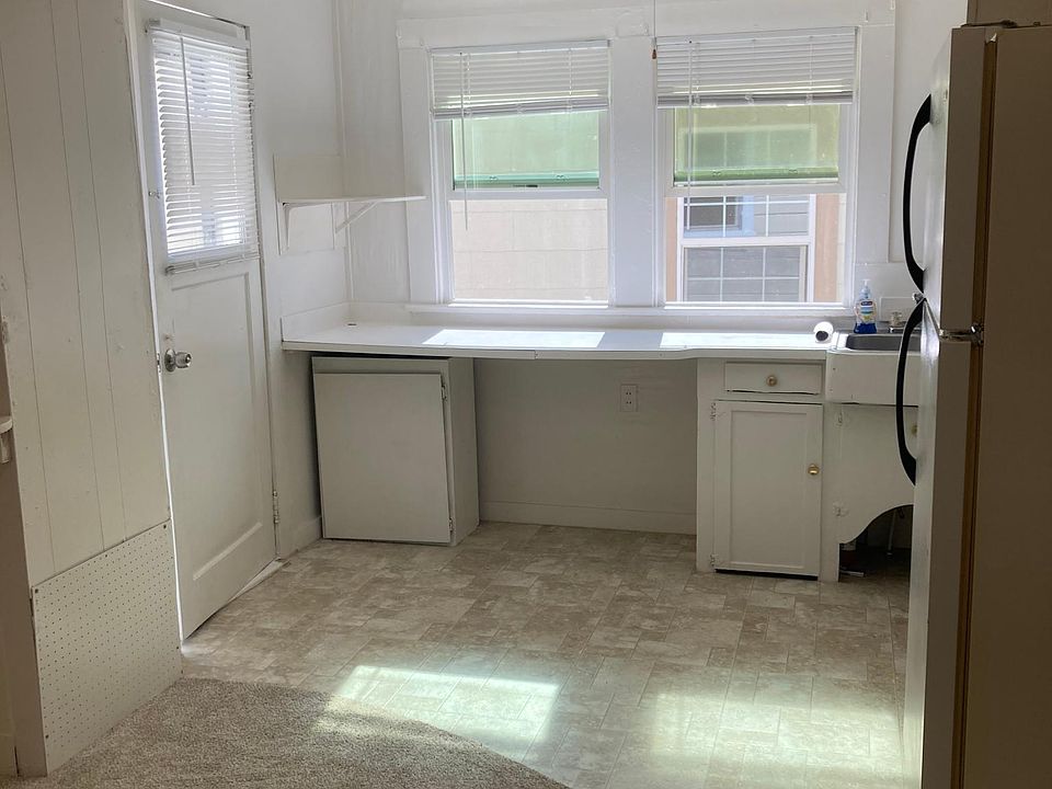 2nd image of 413 W Main St #3