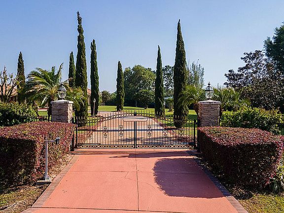 3rd image of 18124 Coralwood Ln