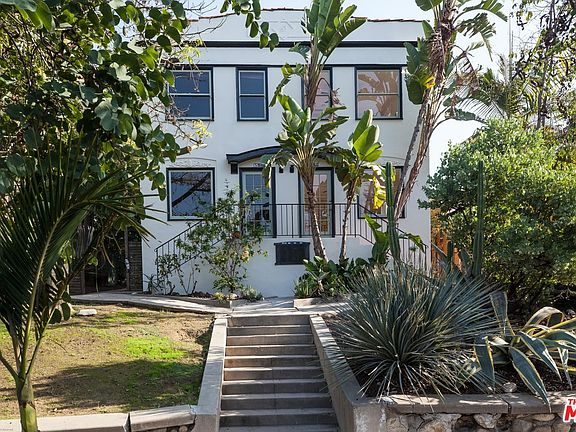 2nd image of 654 Parkman Ave