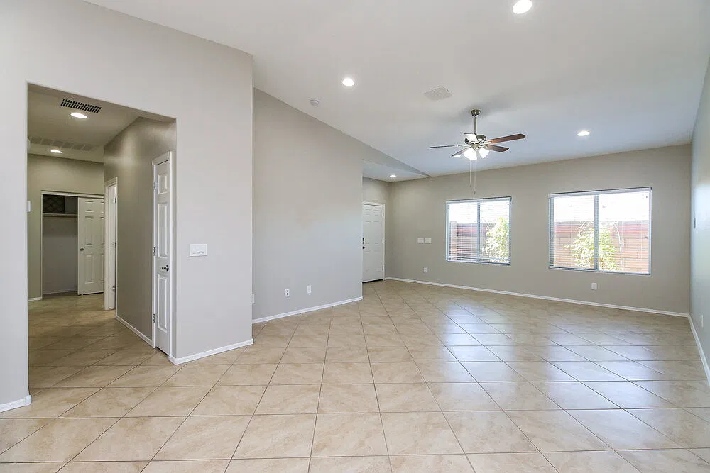 4 bed, 2.0 bath, 1572 sqft, $2,175 — Photo 3