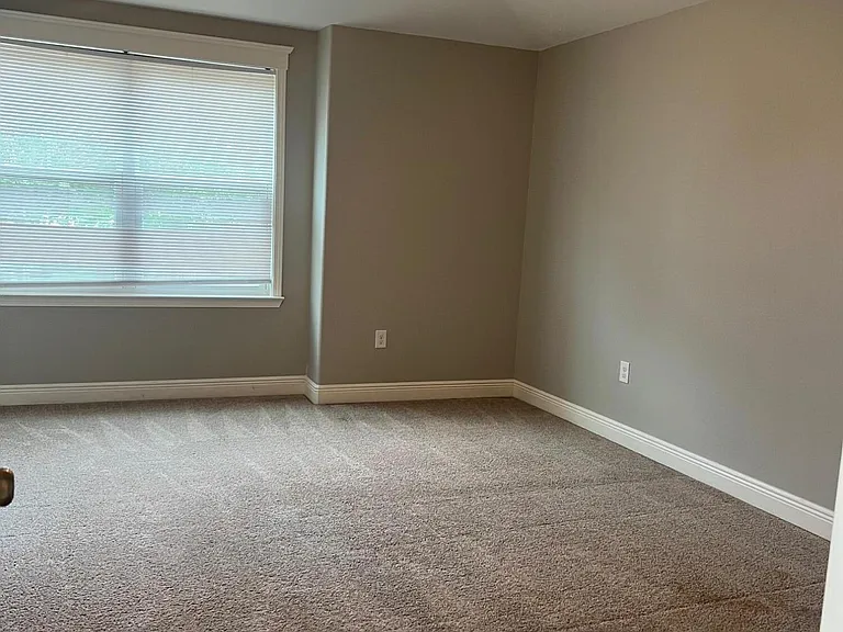 7481 Harvest Village Ct — Photo 16