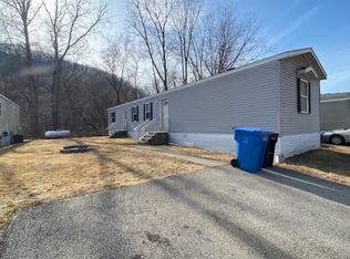 7B Hickory Ln #7BH, Winona, MN 55987