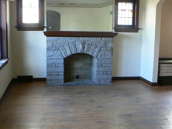 4th image of 4220 San Francisco Ave
