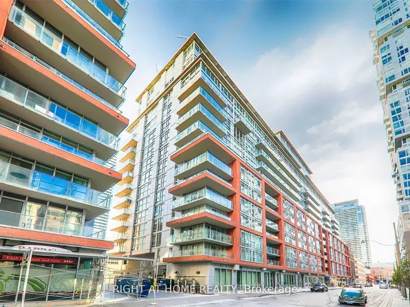 21 Nelson St, Toronto, ON