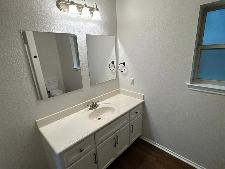 604 Tumbleweed — Photo 13