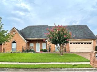 9025 Dewberry Ln, Cordova, TN 38016