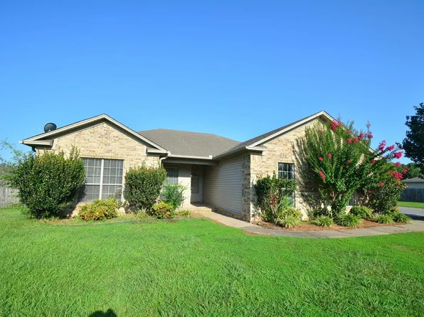 23 Opal St, Ward, AR 72176