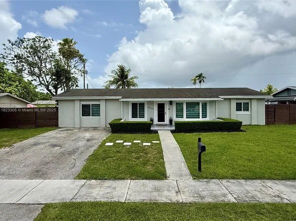 15761 SW 102nd Ct, Miami, FL 33157