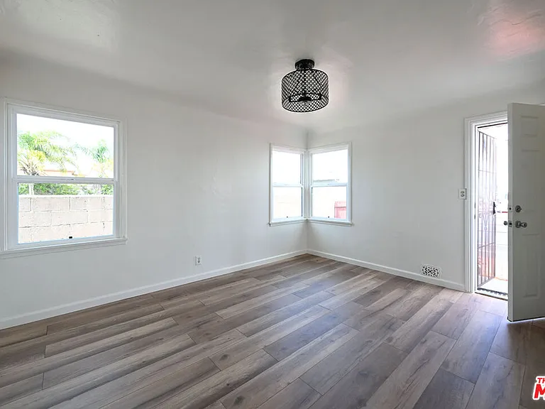4430 W 134th St #B — Photo 3