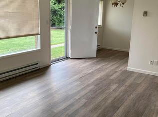 5102 College Ave APT 8, Everett, WA 98203